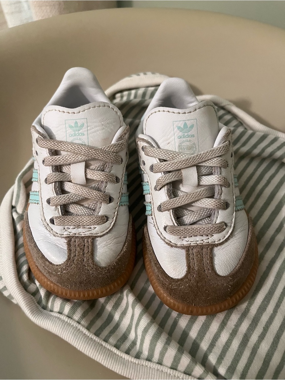 Toddler sambas